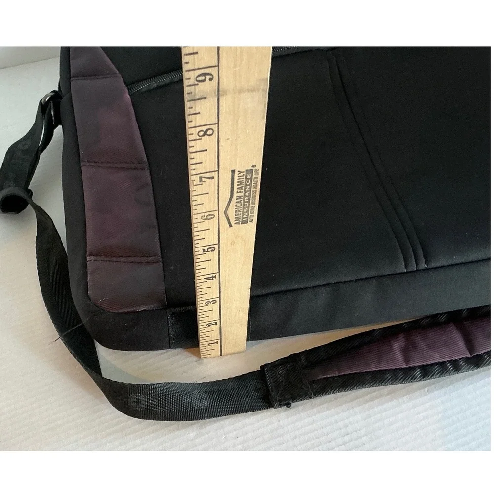 SwissGear Laptop Messenger Bag Black Burgundy Padded Shoulder Strap Office Travl